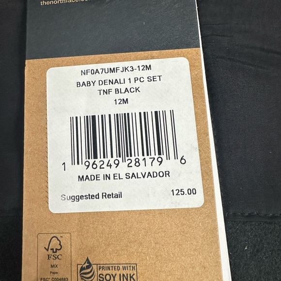 TNF Denali Baby Overall, Mittens & Booties - Picture 4 of 6